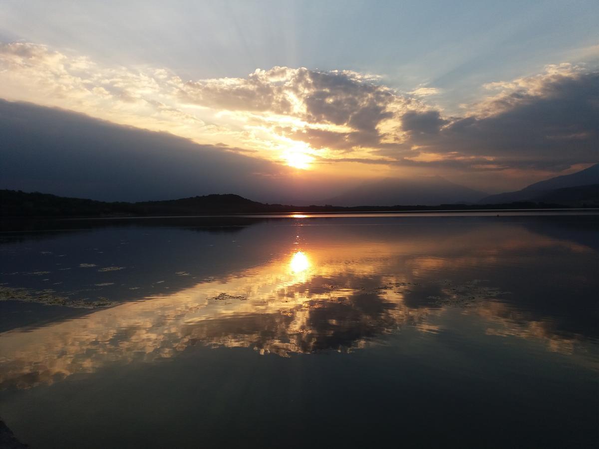 Campeggio Internazionale Del Sole วิเวโรเน ภายนอก รูปภาพ